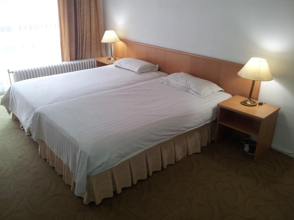 Hotel Keyserlei Antwerpen Zimmer foto